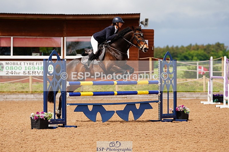 240526A-110112-07701 - Cls 26 Chard Equ 1.05m and 1.10m Grand Prix