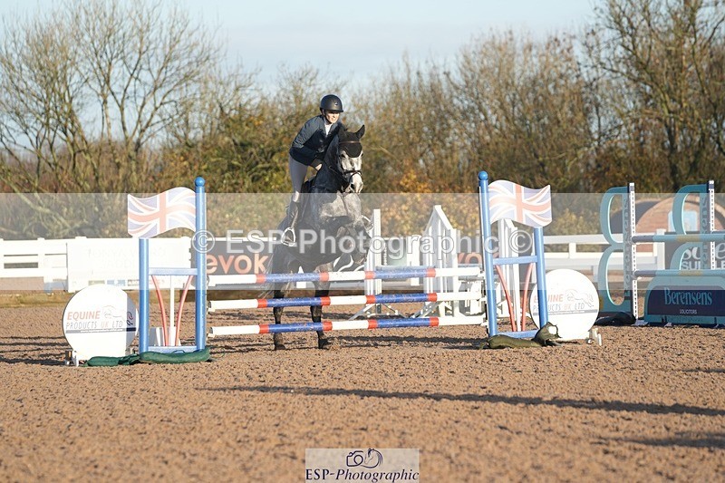 251108-083247-01766 - Cls 9 British Novice and 90cm Open