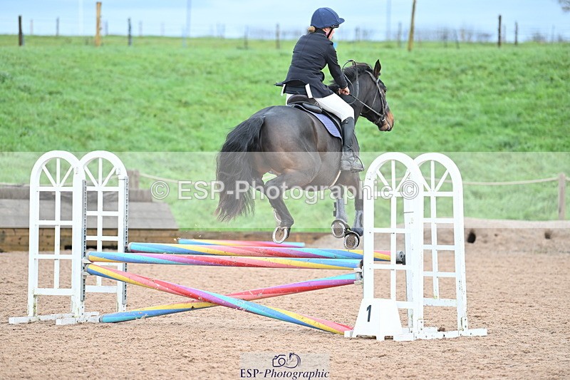 231203A-111135-00753 - Cls 16+17 Club and Schools 80cm