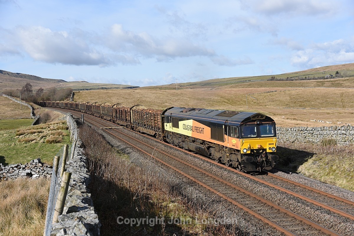 JL - 16.3.21 66846 6J37 Carlisle - Chirk, White Birch Cottage - White Birch Cottage