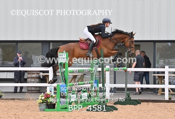 BPP_4581 - CLASS 5 WED Redpost Equestrian Senior Foxhunter/1.20m Open