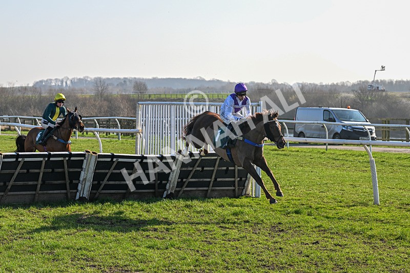 040326-Race 1-Pigeon House-8286 - Race 1