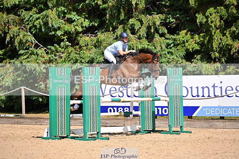 250817A-144947-04695 - Cls 21 Snr Newcomers