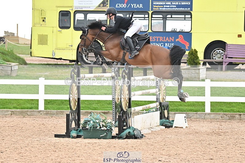 240406A-164201-04451 - Cls 18 National 1.40m Open