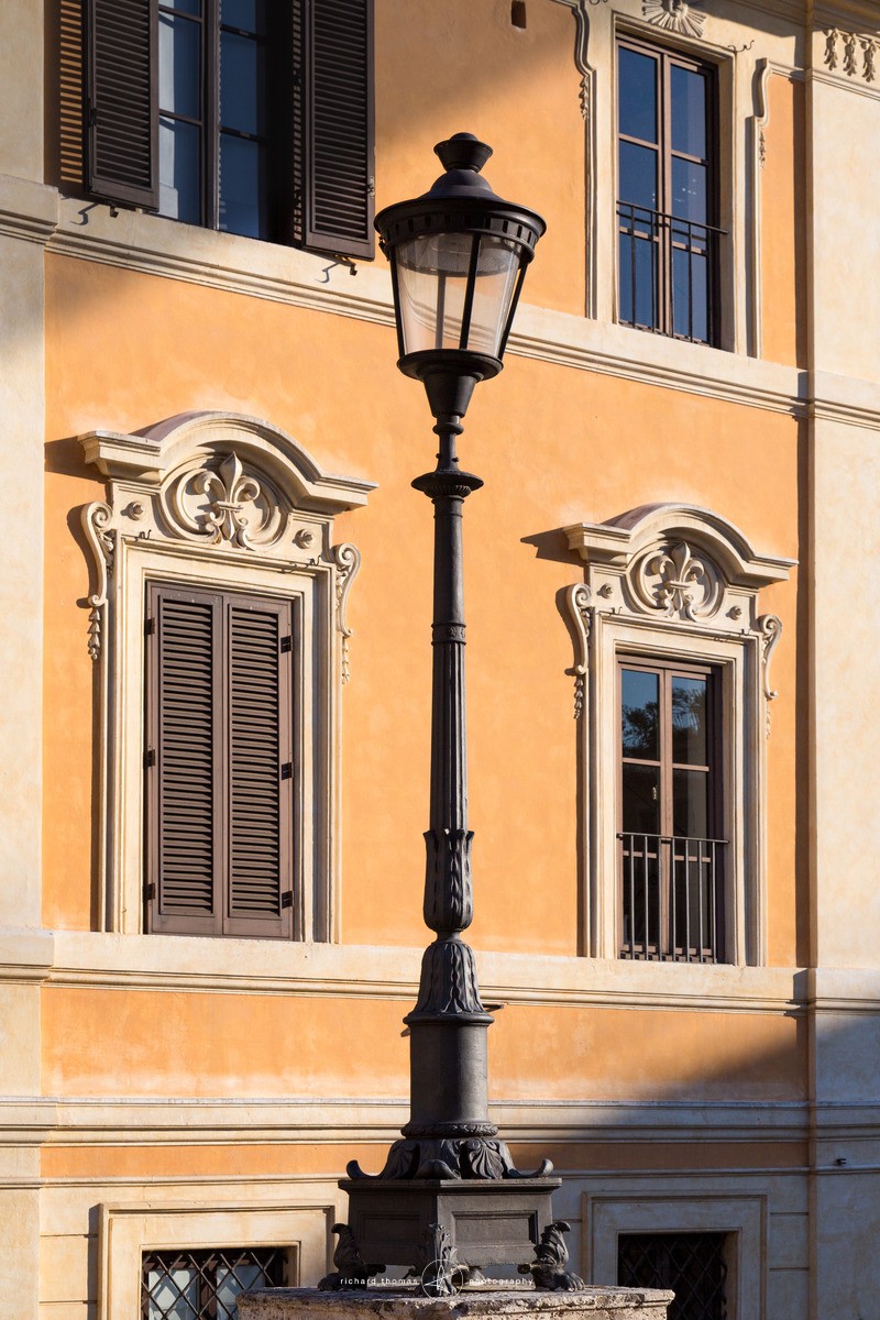 The angle of light - Roman Walls