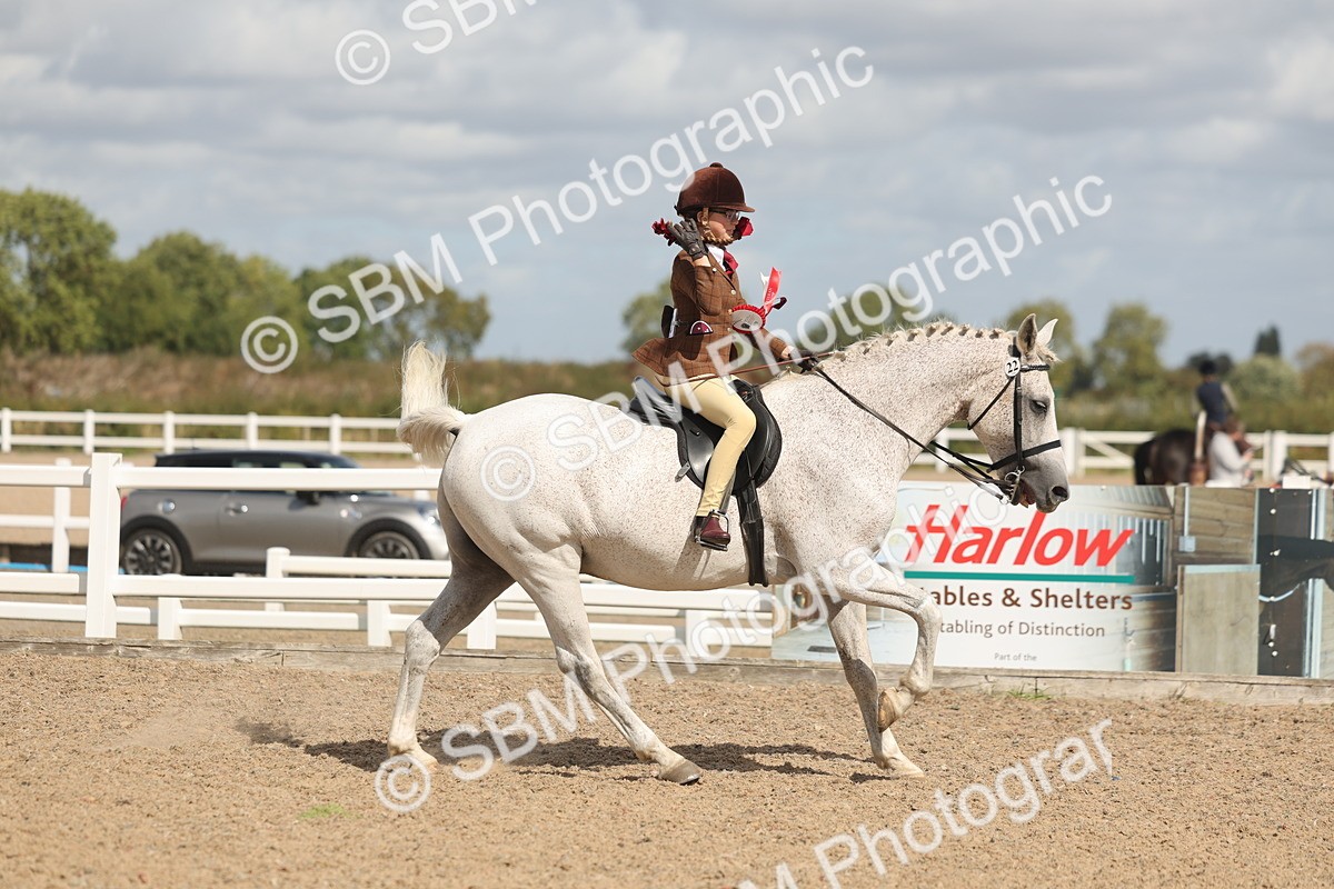 SBM_23285 - Class 807 - young Rider 11 to 16 Years