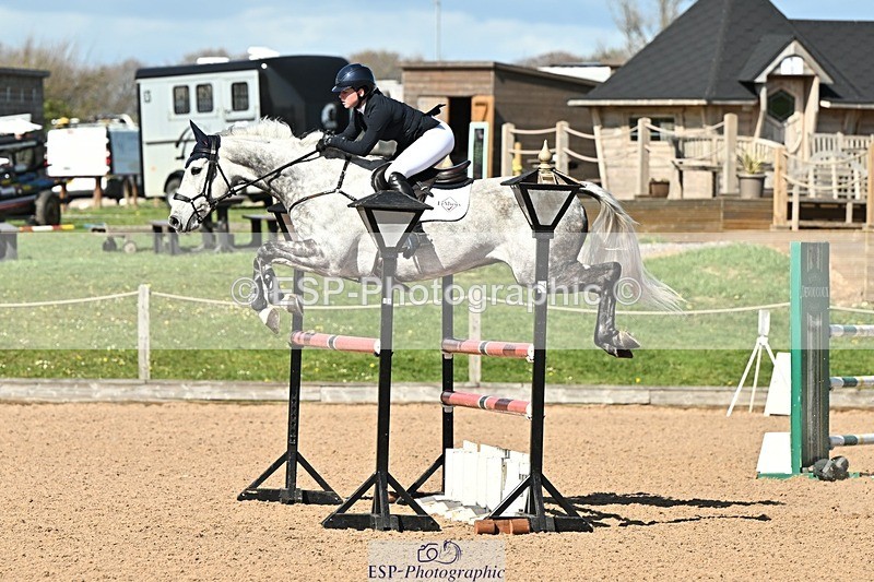 250416-153501-01798 - Cls 6 Foxhunter and 1.20m