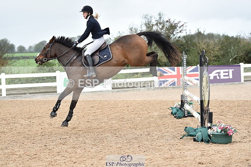 231013A-130028-01678 - Cls 3 1.05m Amateur Quali