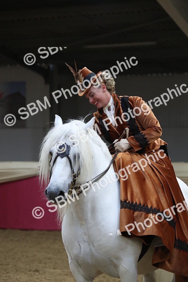 SBM_11603 - Class 105 Ridden Costume- Side Saddle