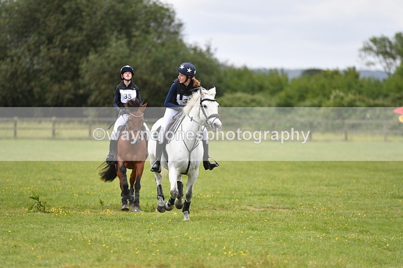 WJ5_3409 - Class 5 80cm Pairs