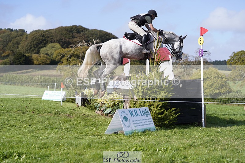 241025-123850-07974 - 121-Tommy.Greengard-EL.PORVENIR.LUIGI