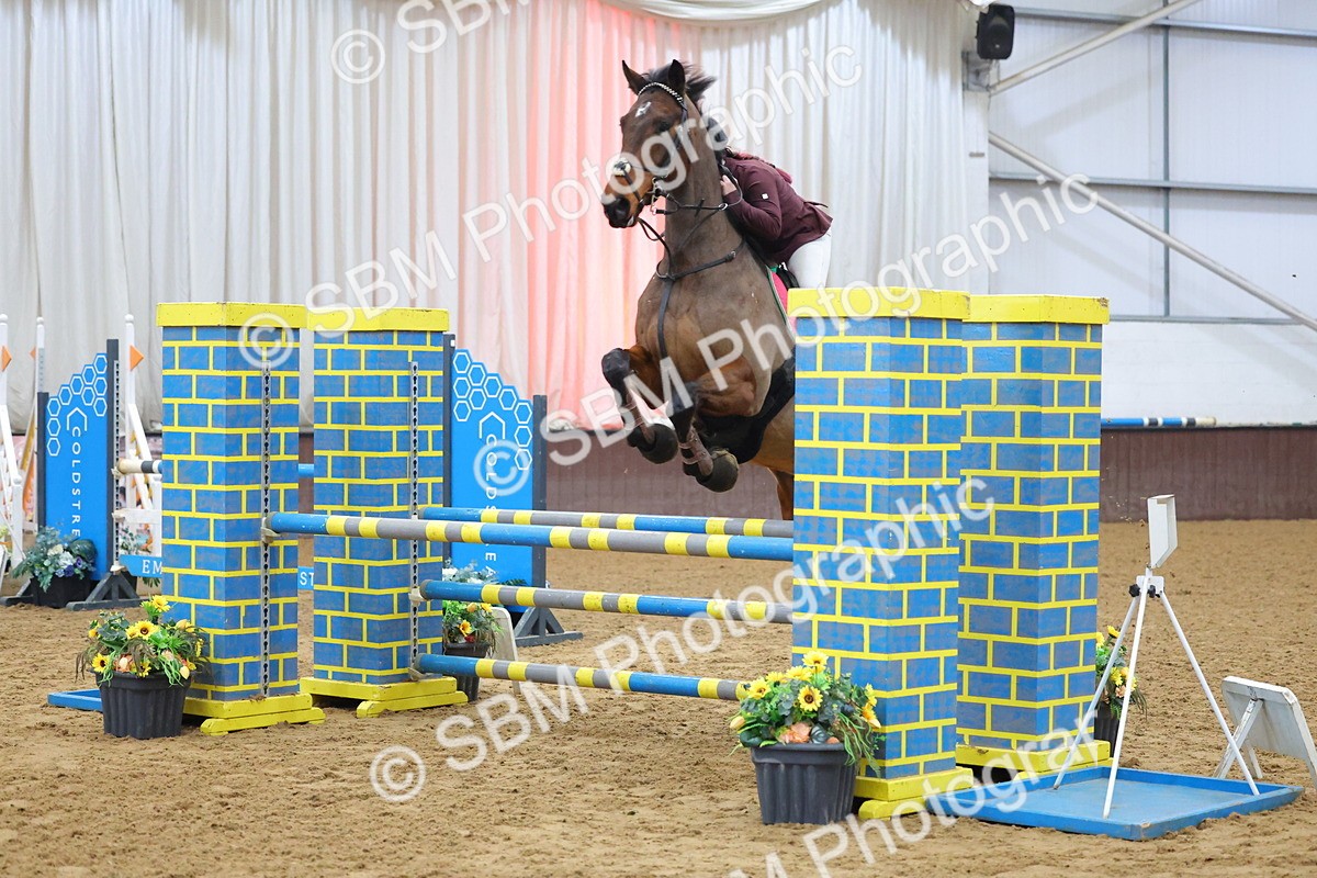 SBM_008341 - Class 21 - Nupafeed Supplements Senior Discovery/ 1m Open - First Round (1.00m)