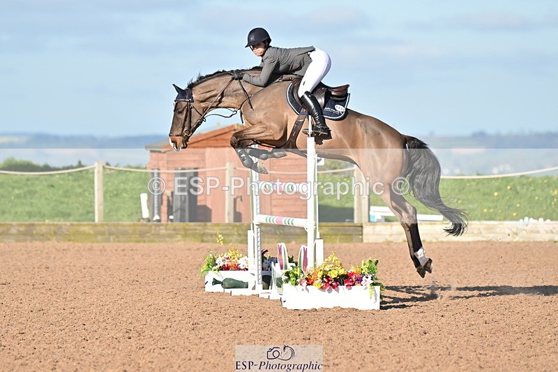 240418A-085252-01685 - Cls 21 1 Star Gold Tour 1.30m