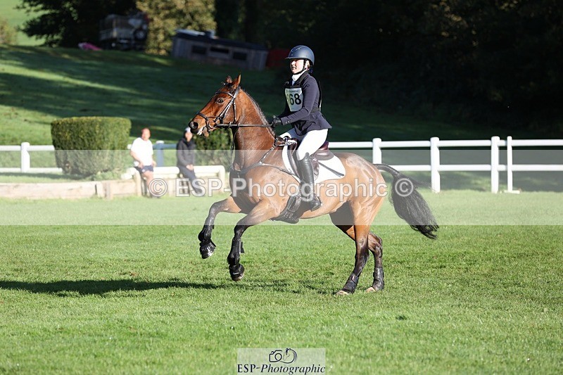 231022-095801-24225 - 668-BOWHAYLANDS.SKYFALL-Miya.Johns-TrotUp+SJ