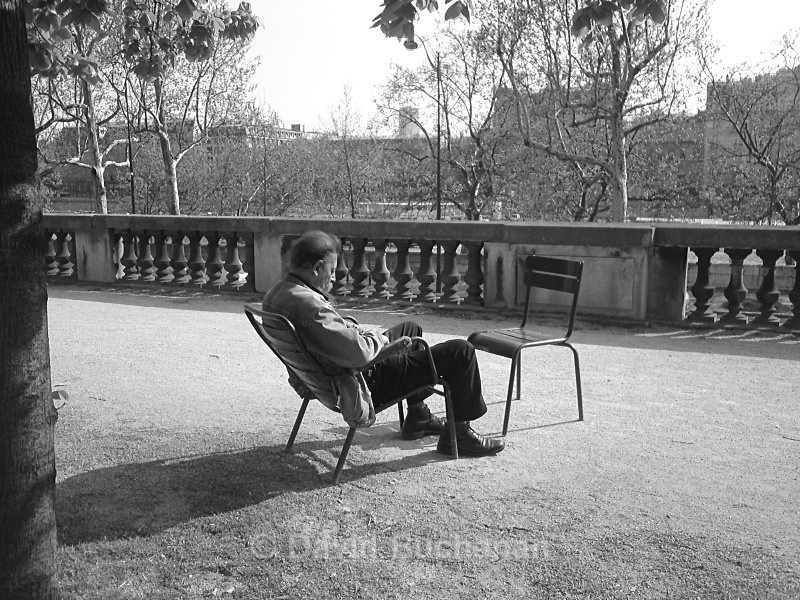 She Left - Urban Life.