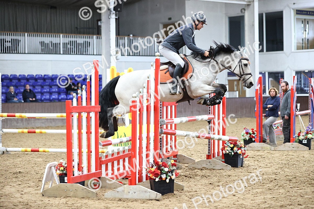 SBM_001205 - Class 5 - Blue Chip Pony Newcomers 1.00m Open