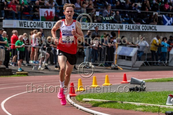 SIAB23-528227 - Track Male Set One