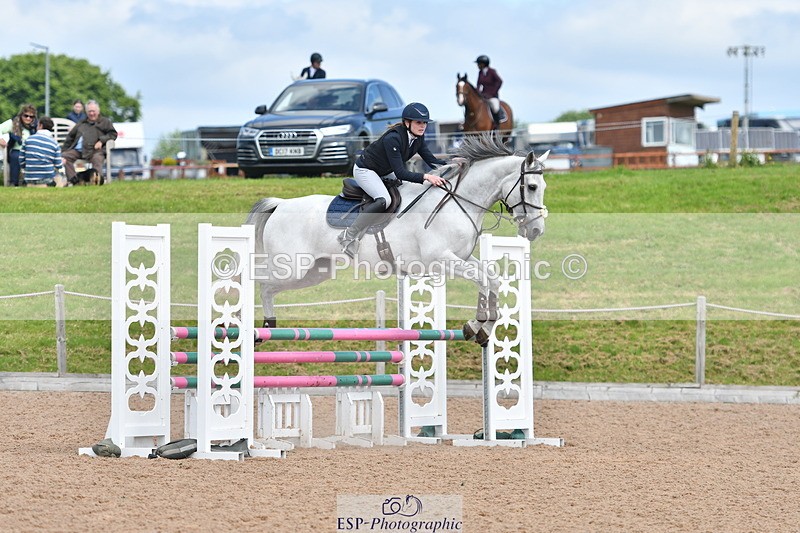 240609A-114844-04756 - Cls 17 Snr 1.05m Open