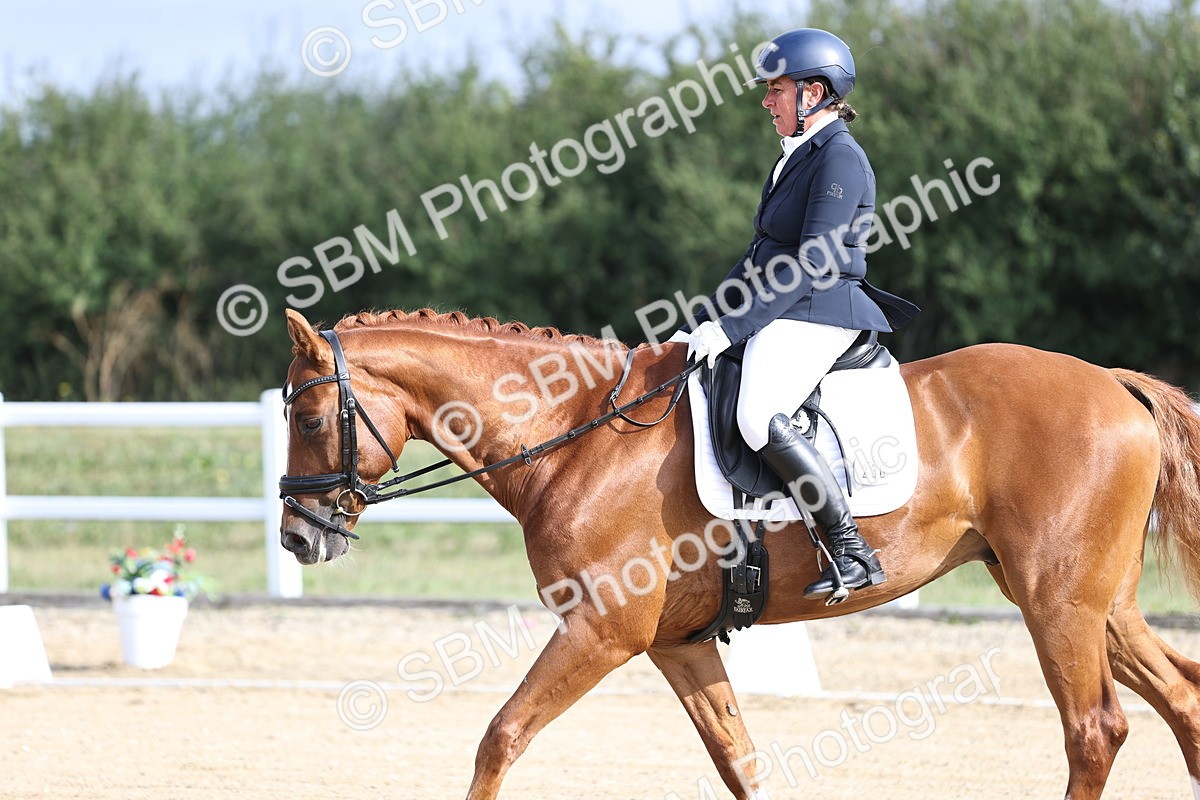 SBM_015345 - Class 14 - Novice 23 - 9.05-10.08