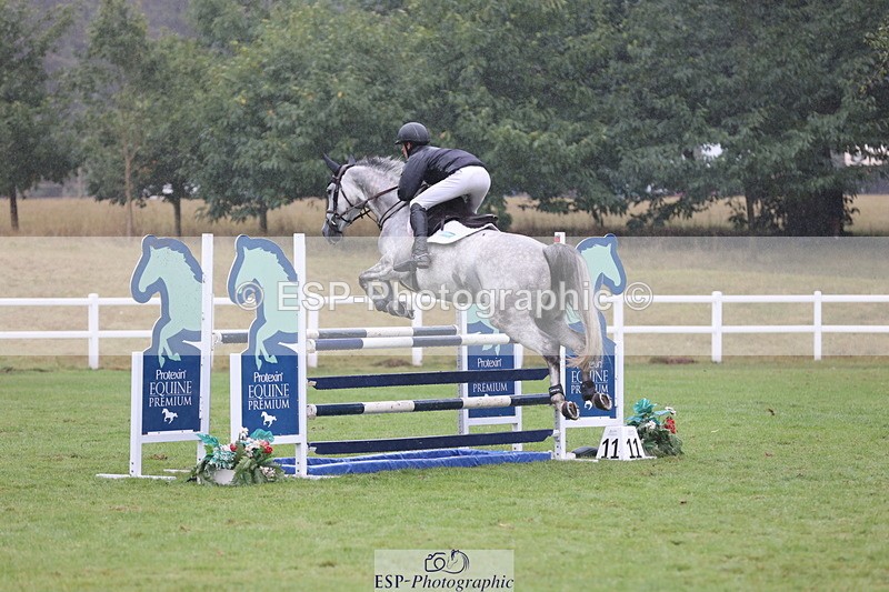 250830A-134153-06765 - Cls 16 Snr Newcomers and 1.10m Open