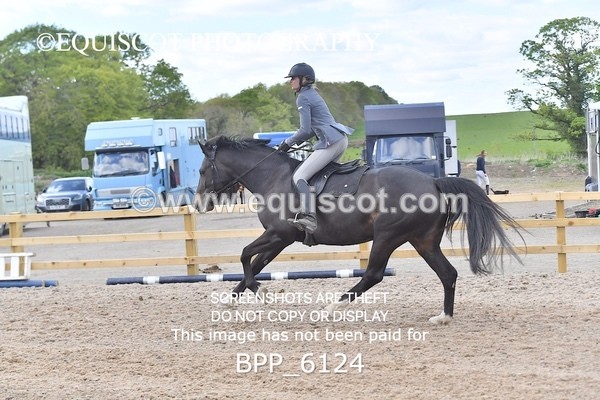 BPP_6124 - CLASS 29 SUN Senior Newcomers/ 1.10m Open