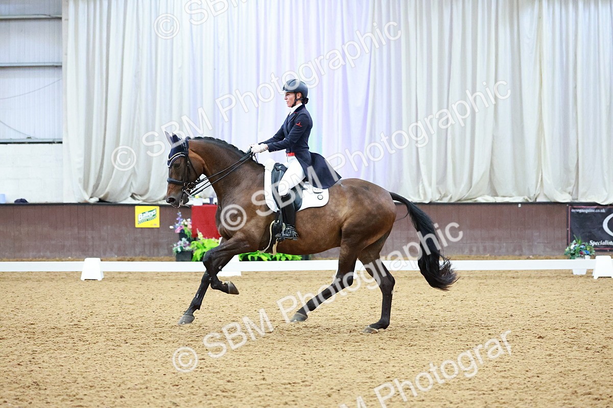 SBM_007967 - Class 9 - FEI INT II - 16.54.17.57