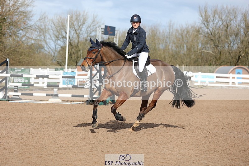 240223A-112916-00871 - Cls 4 Snr 1.05m Open