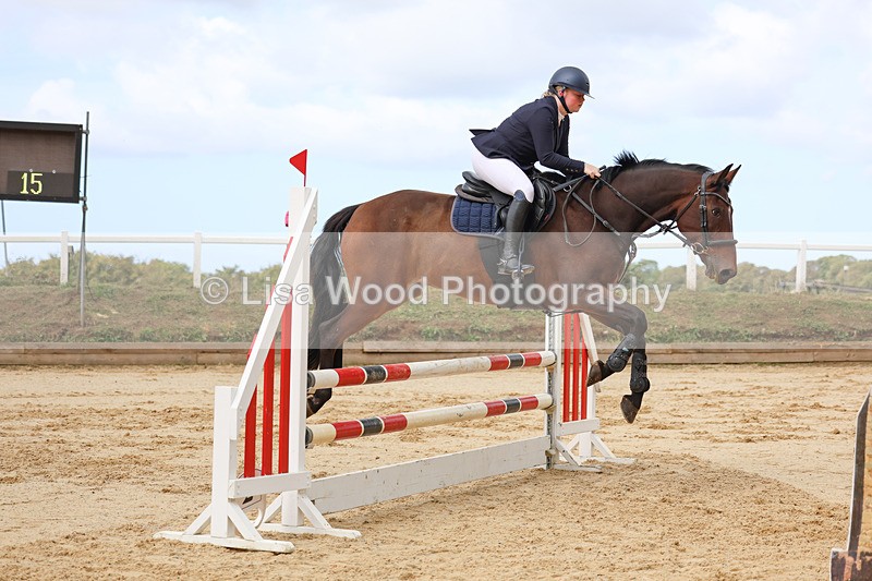 3E7A2287 - Class 4: Senior British Novice/90cm open