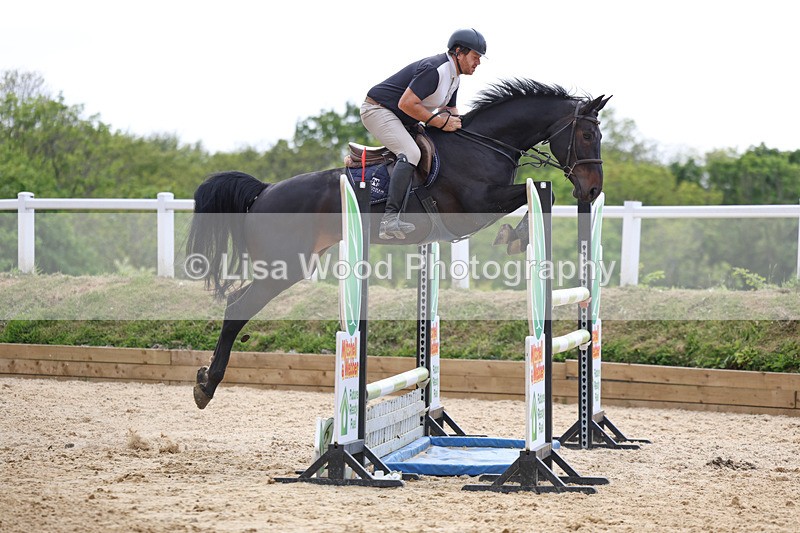 3E7A7855 - Class 8: Senior Foxhunter/1.20 open