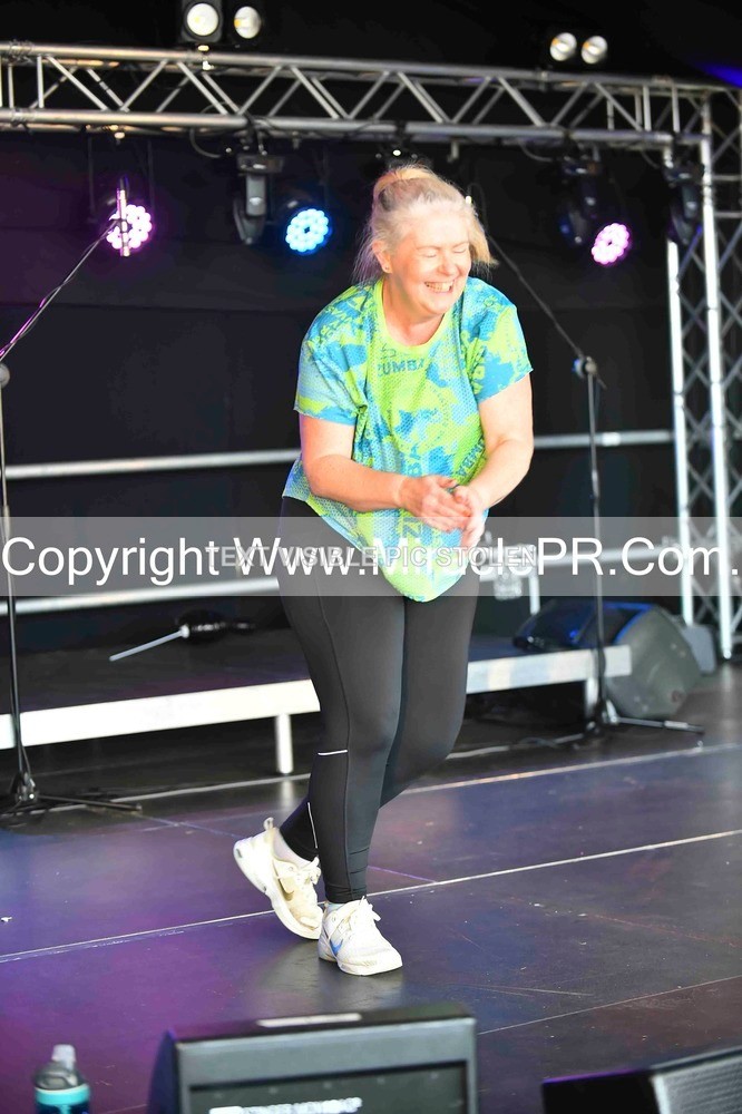 SH4_0141 - Zumba with Sara Ann.
