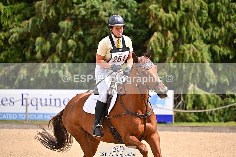 250802A-135434-05646 - F-261-Lizzie.Luxton-ROYAL.POINT.EMBER