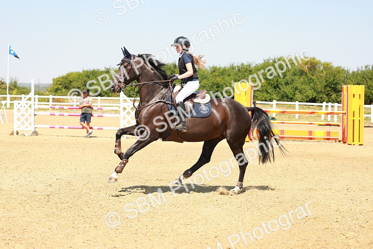 SBM_001360 - Class 4 - Senior Newcomers - 1.10m