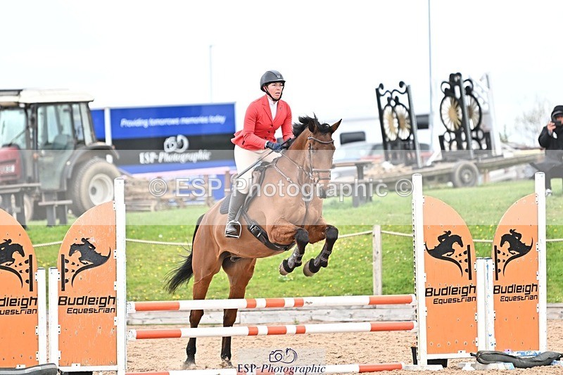 250414-104529-00226 - 80cm Round 1