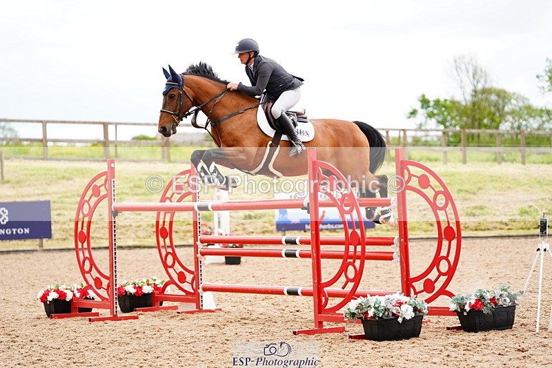 240524A-145144-04375 - Cls 18 National 1.40m