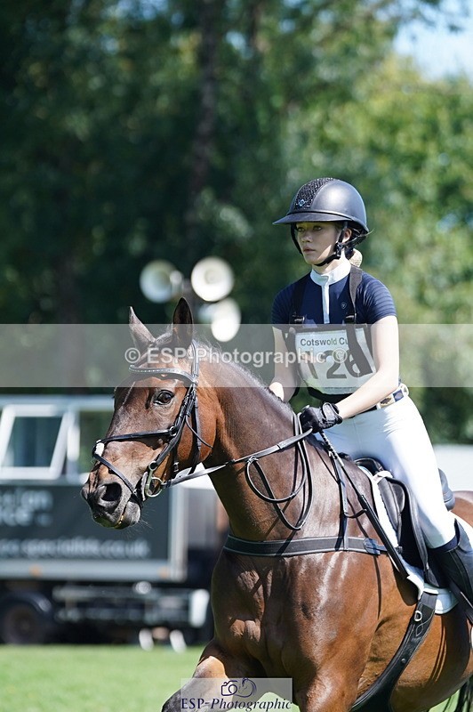 240811A-122604-02909 - 126-