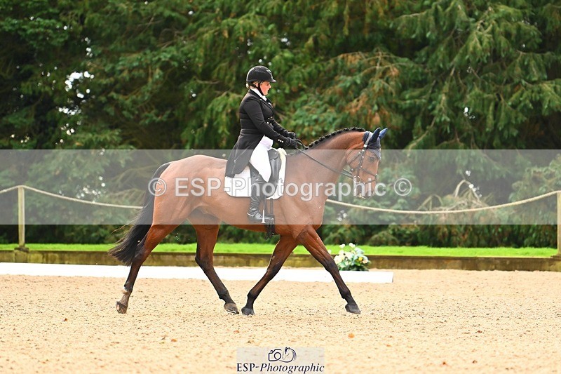 231021-100219-12657 - 229-HARTHILL.SAMBA-Charlotte.Rowe-DR