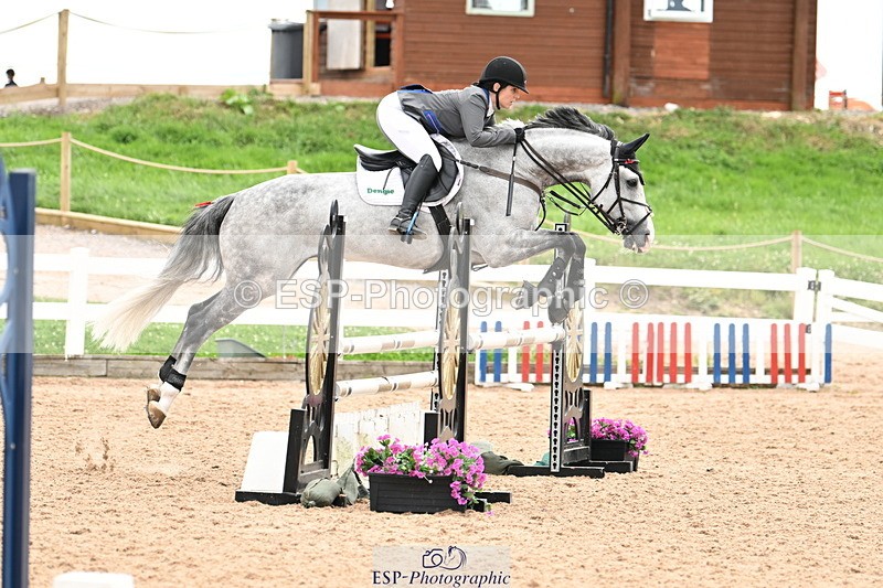 240802A-134829-04679 - Cls 25 1.05m Amateur Qualifier