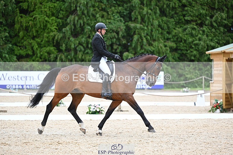 240524-153934-10546 - 537-FULL_MOON-Adam_Trew