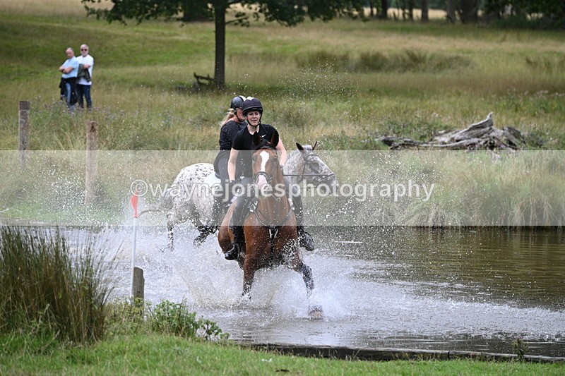 WJ7_2762 - Time at Water 11:37 to 12:13