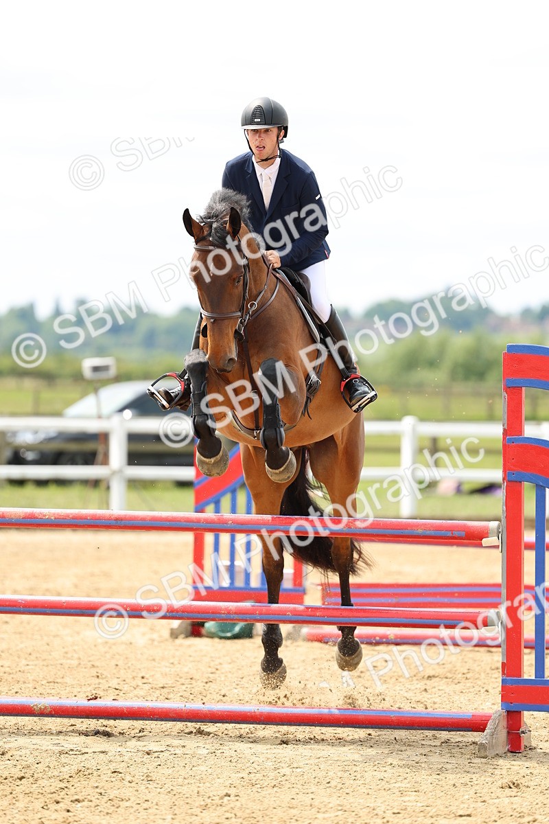 SBM_005653 - Class 17 - Senior Discovery - 1.00m