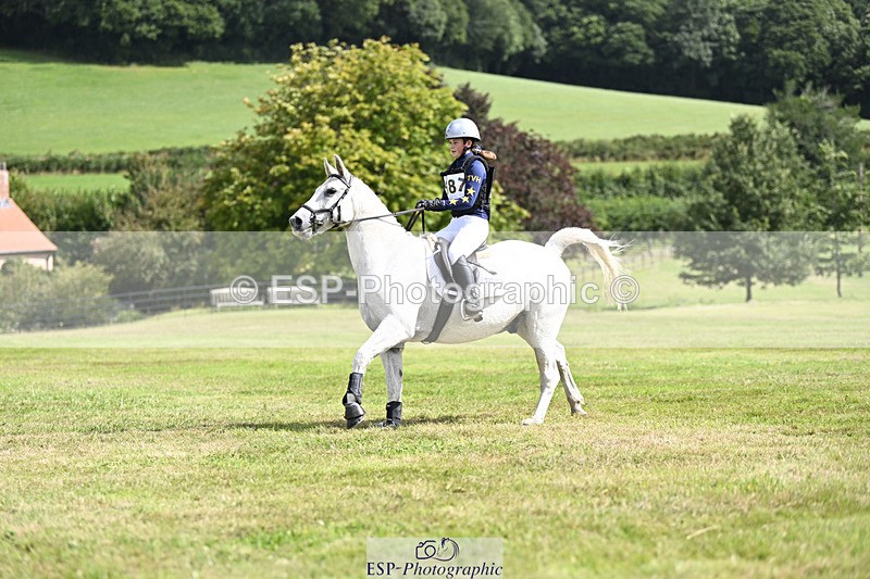 240825X-113130-32553 - 70cm XC 11.00 to 12.00