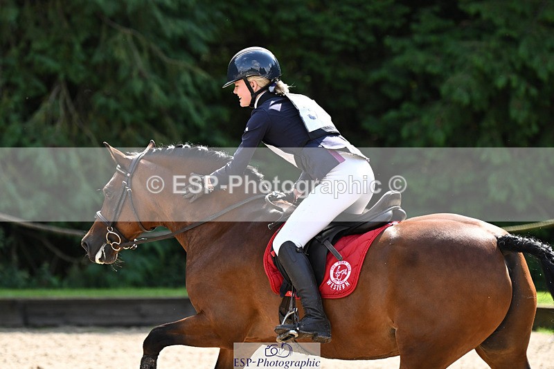 240824X-115556-25450 - 70cm Round 2 10.30 to 12.10