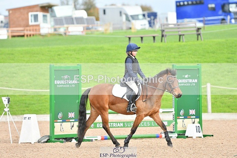 251026-110729-02259 - Cls 21+22 70cm Club and Schools