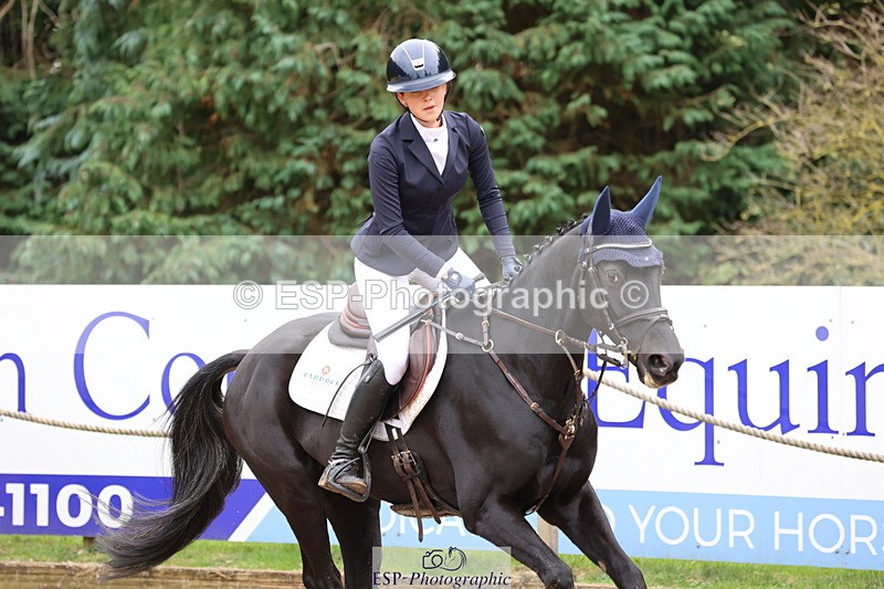 251026A-125924-24954 - G-505-Sarah.Amos