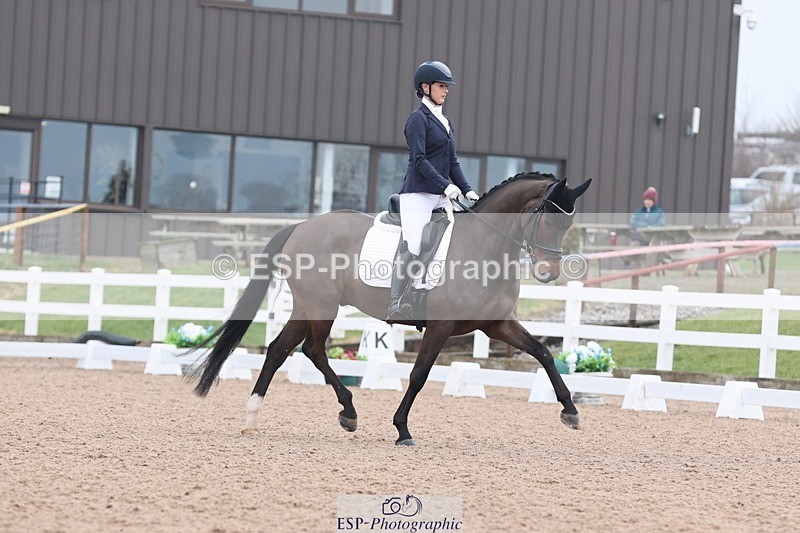 250216-095105-04945 - 229-Tara.Faulds-Platinum.SNW