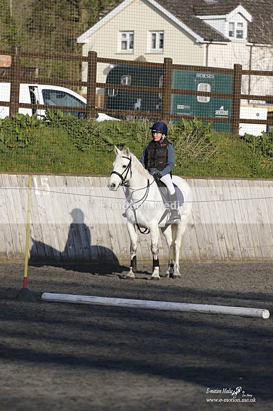 _EST0049 - Bourne Valley Riding Club Winter Showjumping 27/03/22