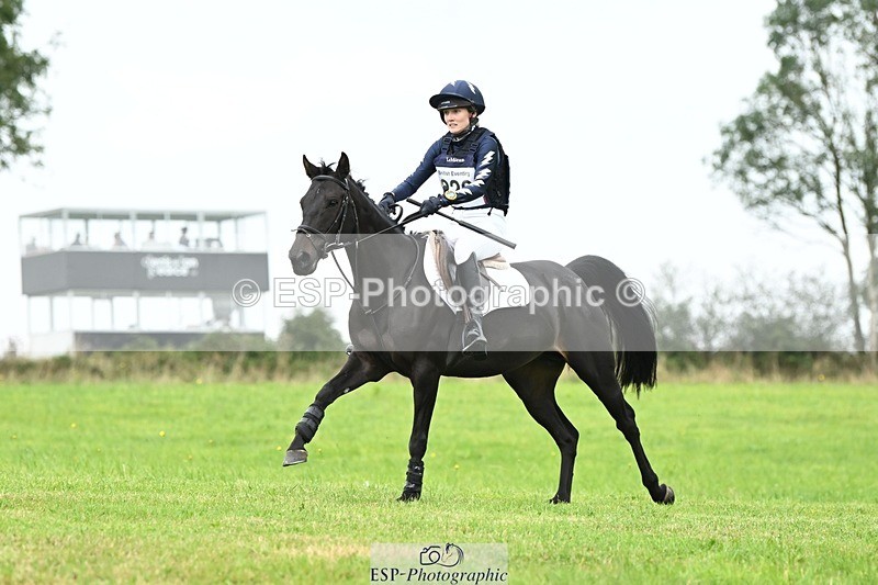 240831A-144003-04697 - 220-Xanthe.Baylis-TULLIBARDS.HERSELF