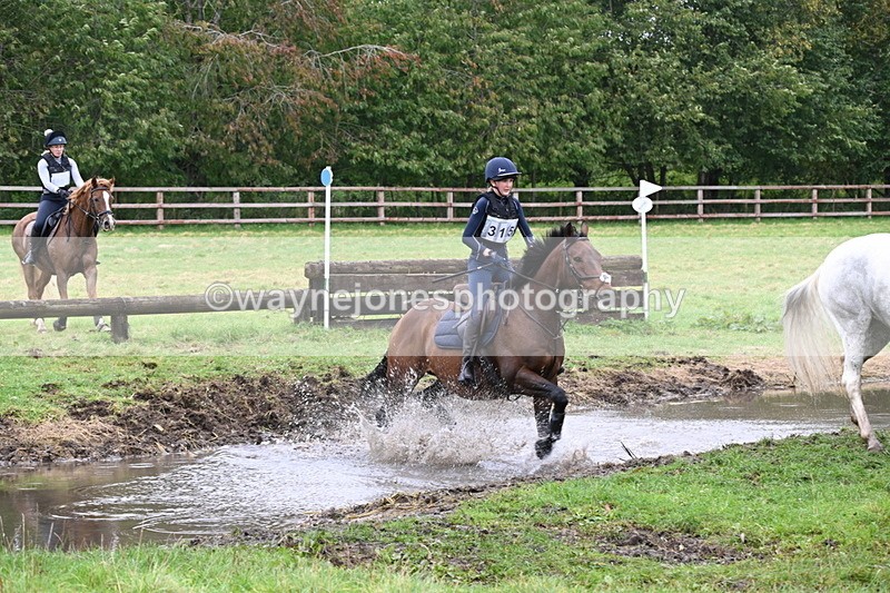 WJ6_8196 - Time at Photographer 13:49 to 14:15