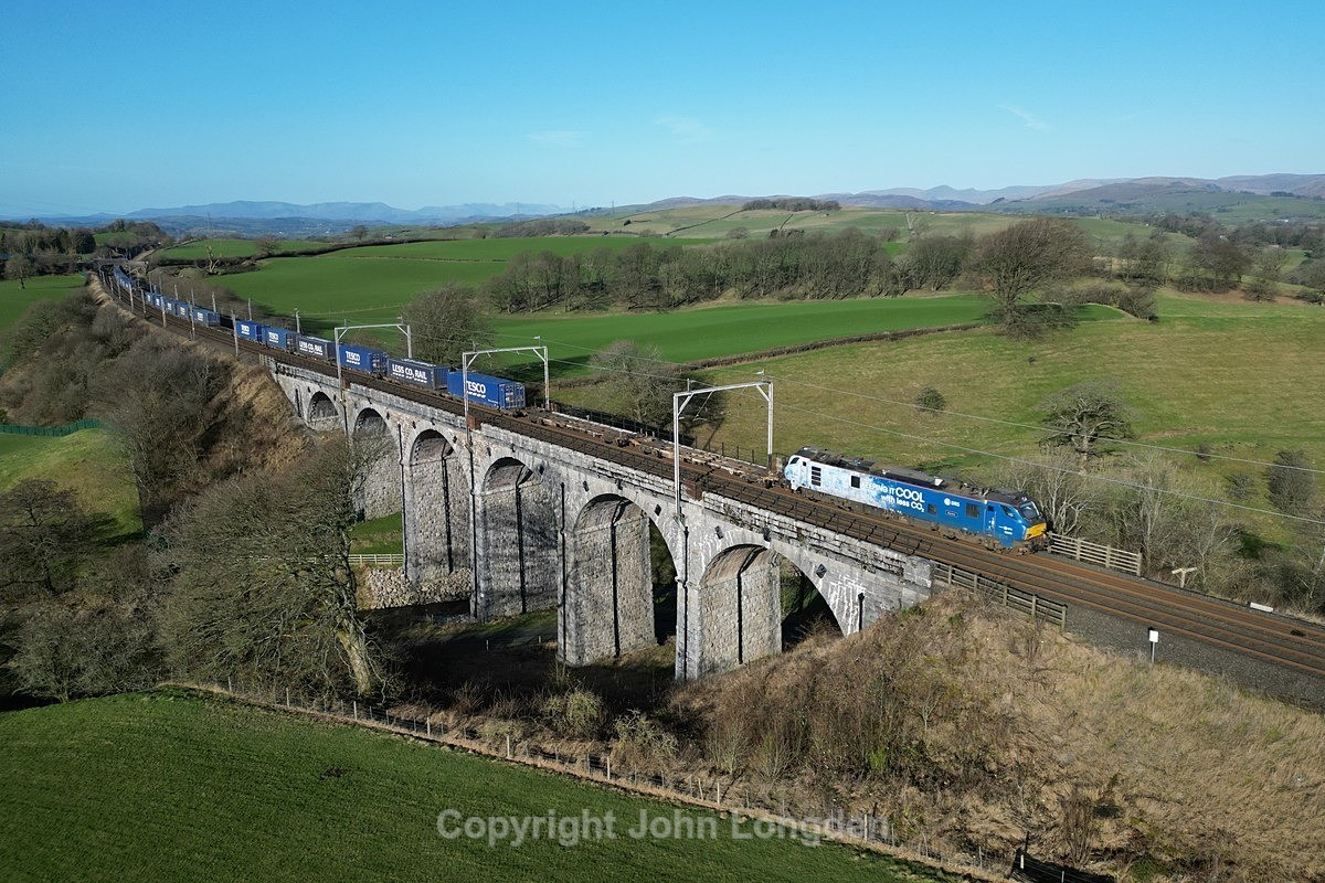 JL - 23.2.23 88010 4S43 Daventry - Mossend, Docker Viaduct - West Coast Main Line (north to south)