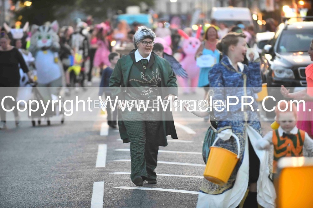 SH4_4036 - Carnival Procession.